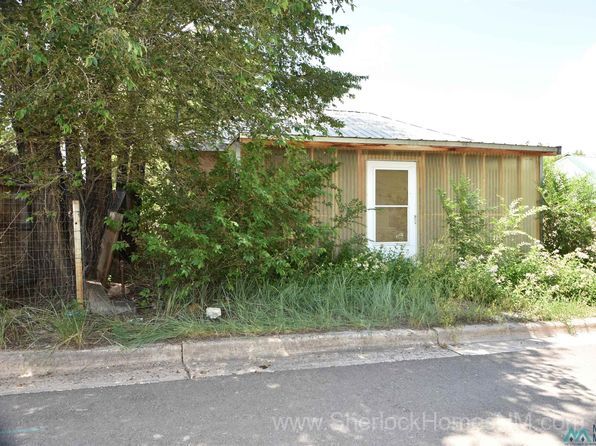 House for sale: $95,000 – 328 Bernalillo St, Las Vegas, NM 87701