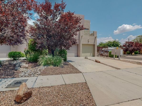 Townhouse for sale $425,000 3400 Del Agua Ct NE, Albuquerque, NM 87111