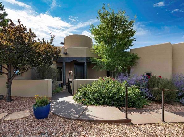 House for sale: $1,765,000 – 10 Rain Dance Ct, Santa Fe, NM 87506