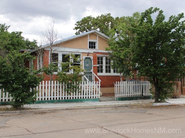 Foreclosure: $599,900 – 254 Staab St, Santa Fe, NM 87501