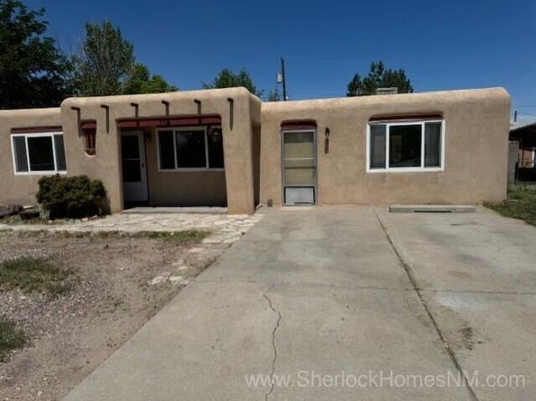 House for sale: $245,000 – 304 Coronado St NE, Los Lunas, NM 87031