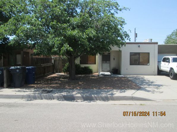 Townhouse for sale: $265,000 – 316 Shannon Pl NW #1, Albuquerque, NM 87107