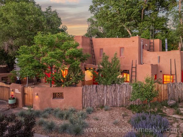 House for sale: $1,585,000 – 629 Webber St, Santa Fe, NM 87505