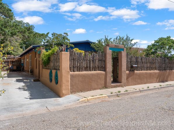 House for sale: $875,000 – 707 Cortez St, Santa Fe, NM 87505